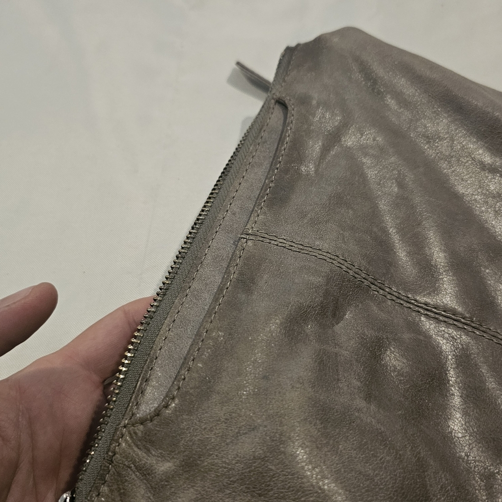 HOBO Crossbody - Picture 5 of 5